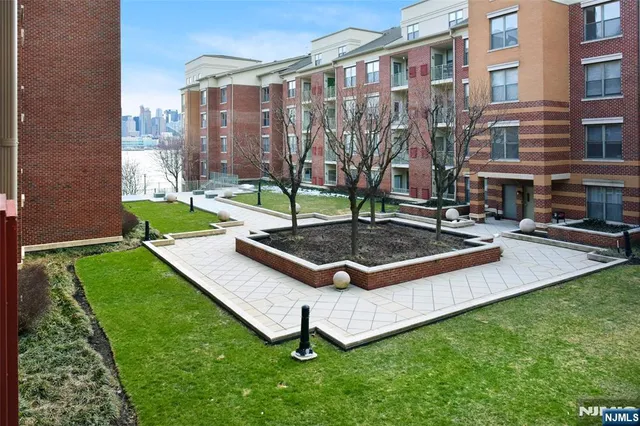$499,000 | 24 Ave At Port Imperial, Unit 318, West New York, NJ 07093