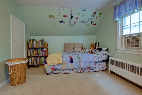 52 Londonderry Road Framingham, MA 01701 - Photo 21 of 30 Gallery Image 21