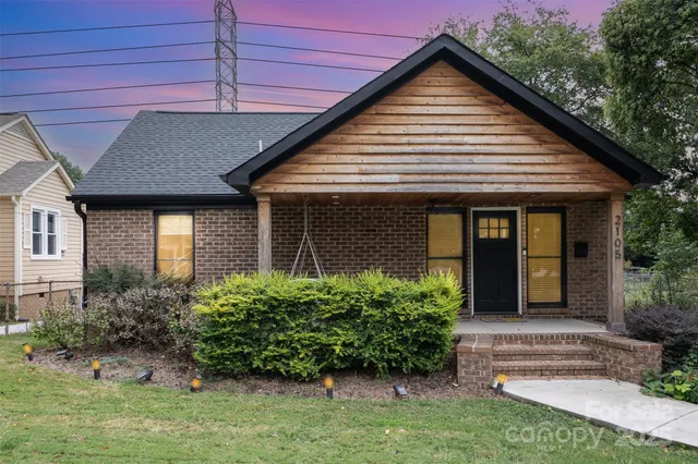 $535,000 | 2105 Highland Street, Charlotte, NC 28208