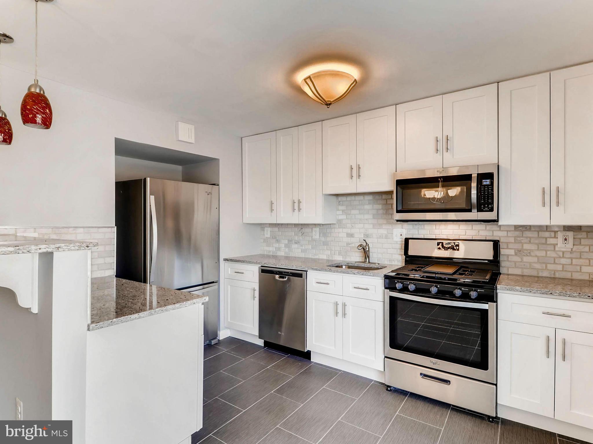 4792 Melbourne Road Baltimore, MD 21229 - Photo 1 of 28 Kitchen