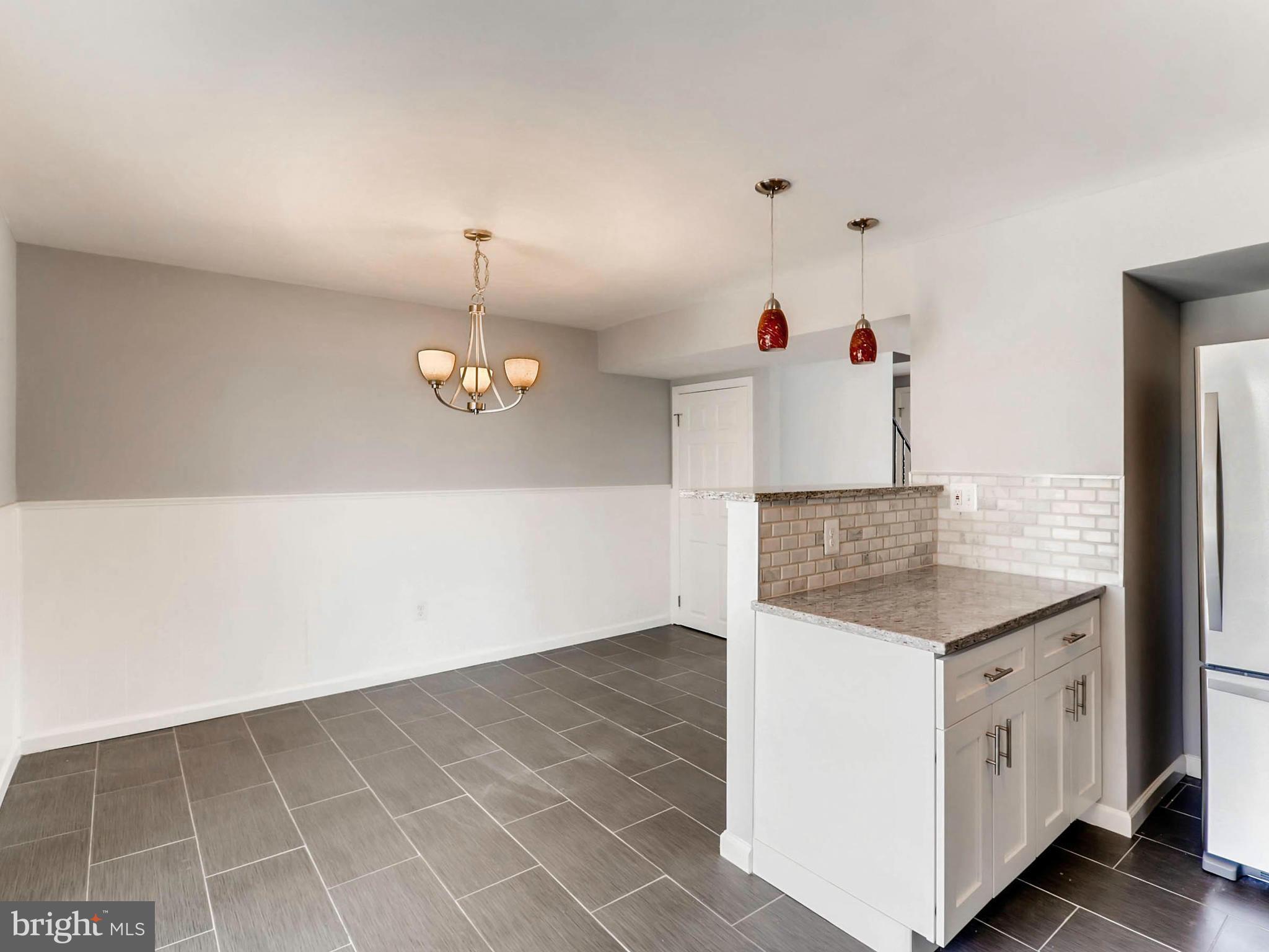 4792 Melbourne Road Baltimore, MD 21229 - Photo 11 of 28 Dining Room