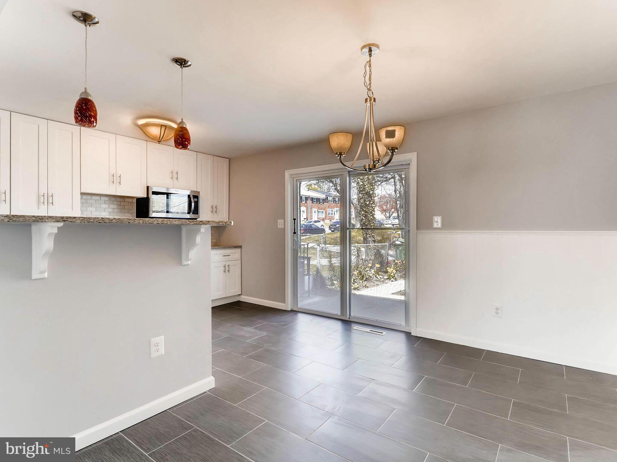 4792 Melbourne Road Baltimore, MD 21229 - Photo 12 of 28 Dining Room