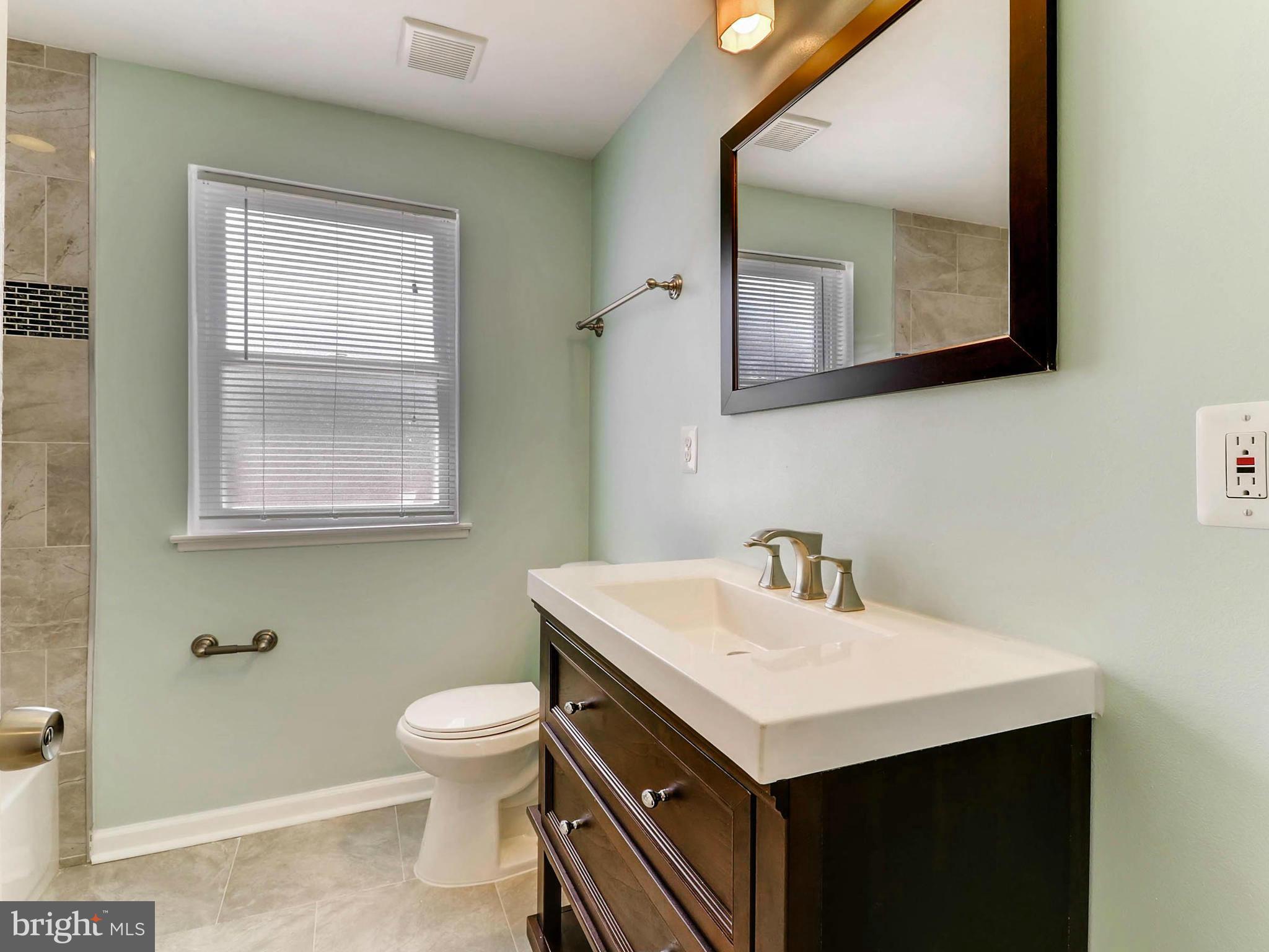 4792 Melbourne Road Baltimore, MD 21229 - Photo 15 of 28 Bath