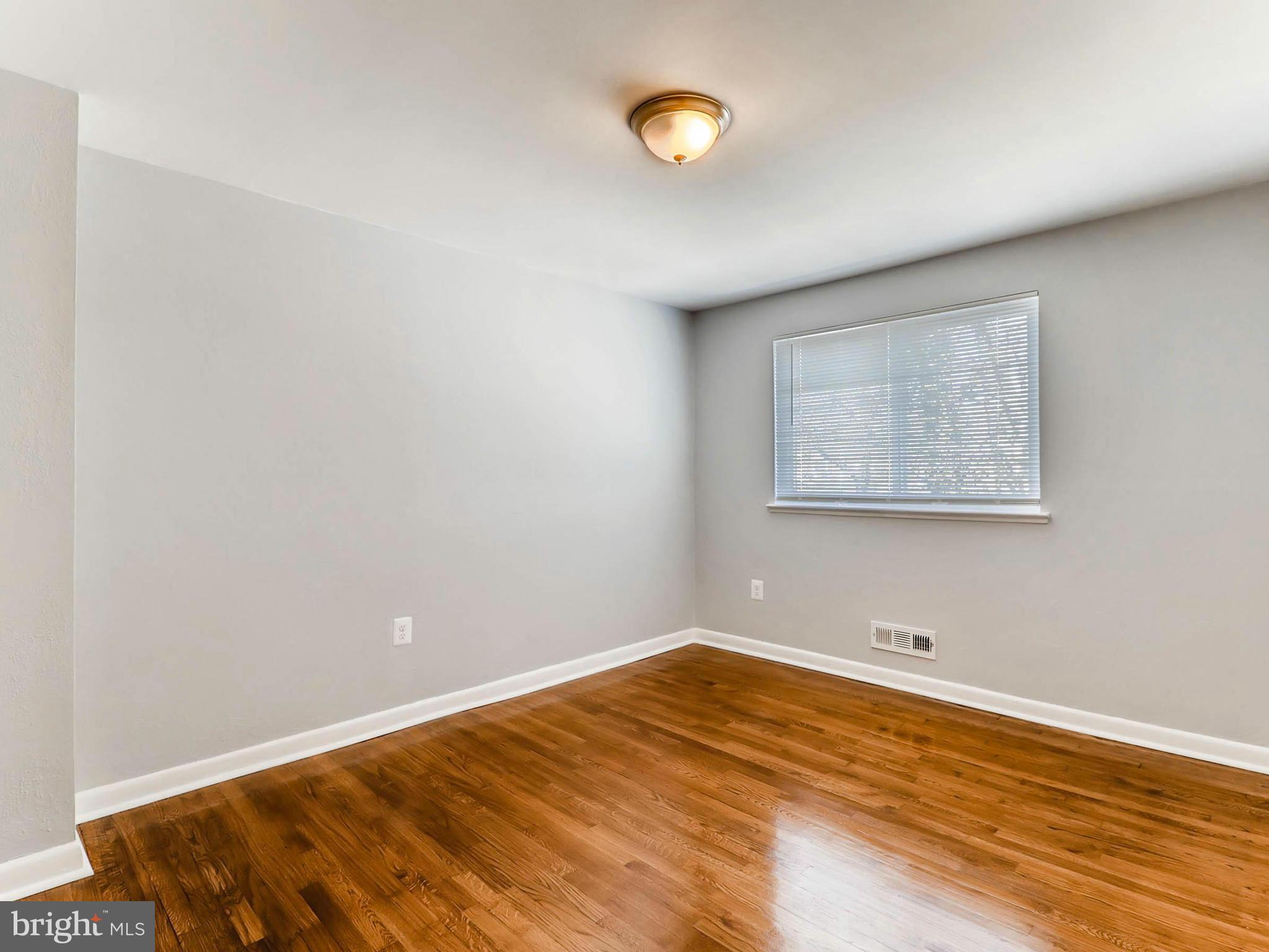 4792 Melbourne Road Baltimore, MD 21229 - Photo 17 of 28 Bedroom