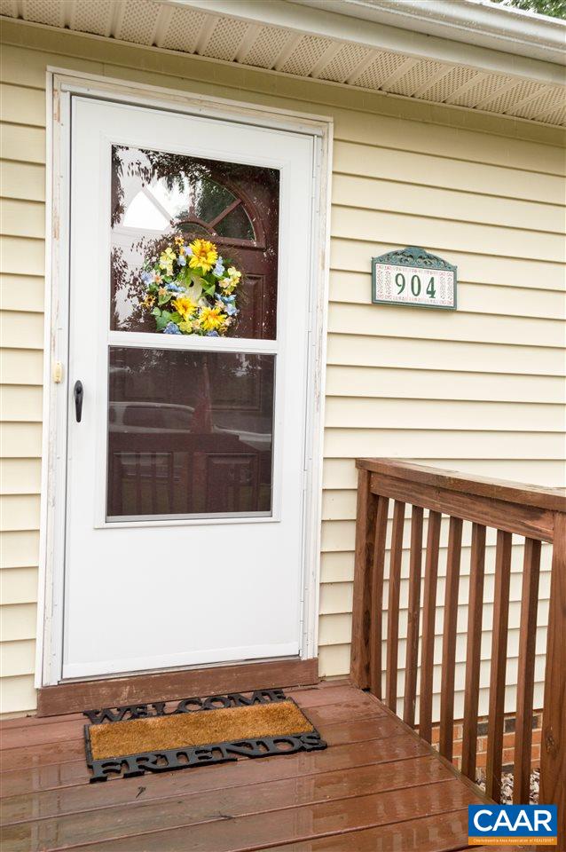 904 Patton Farm Road Stuarts Draft, VA 24477 - Photo 5 of 29 Gallery Image 5