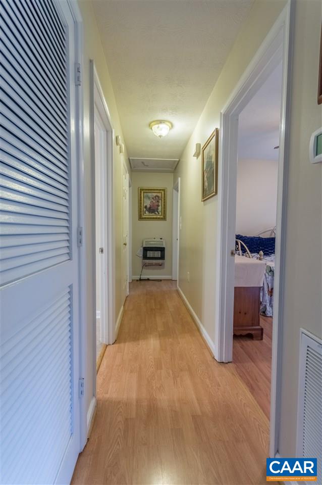 904 Patton Farm Road Stuarts Draft, VA 24477 - Photo 10 of 29 Gallery Image 10