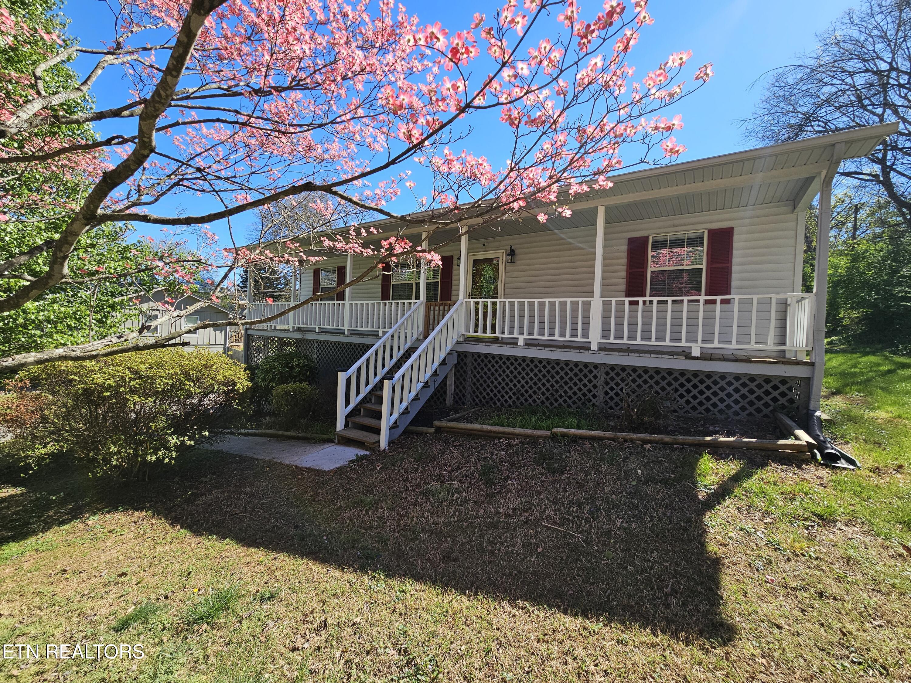 1802 Highland Road Maryville, TN 37801 - Photo 2 of 43 20260328_155031