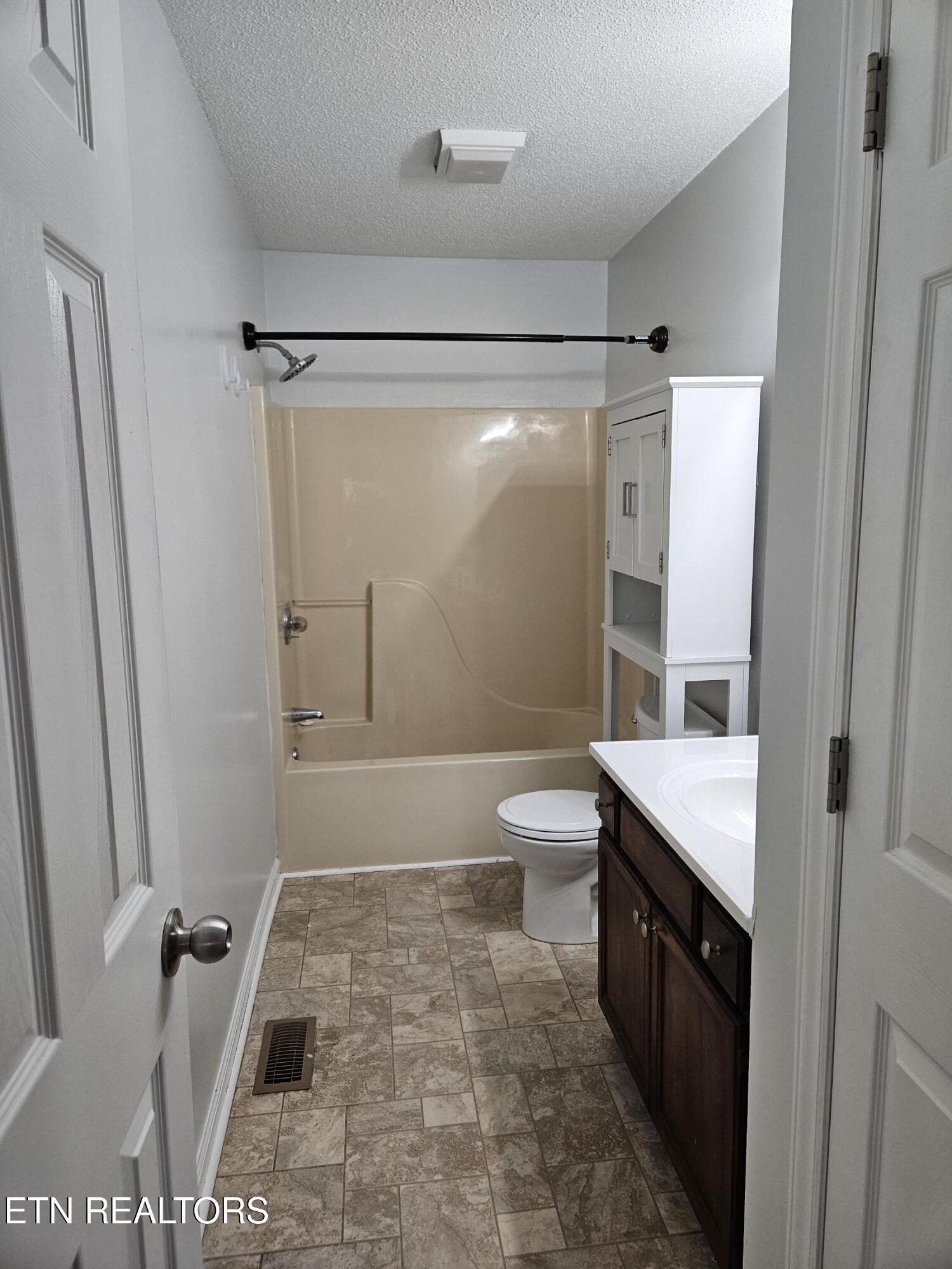 1802 Highland Road Maryville, TN 37801 - Photo 21 of 43 20260328_135541