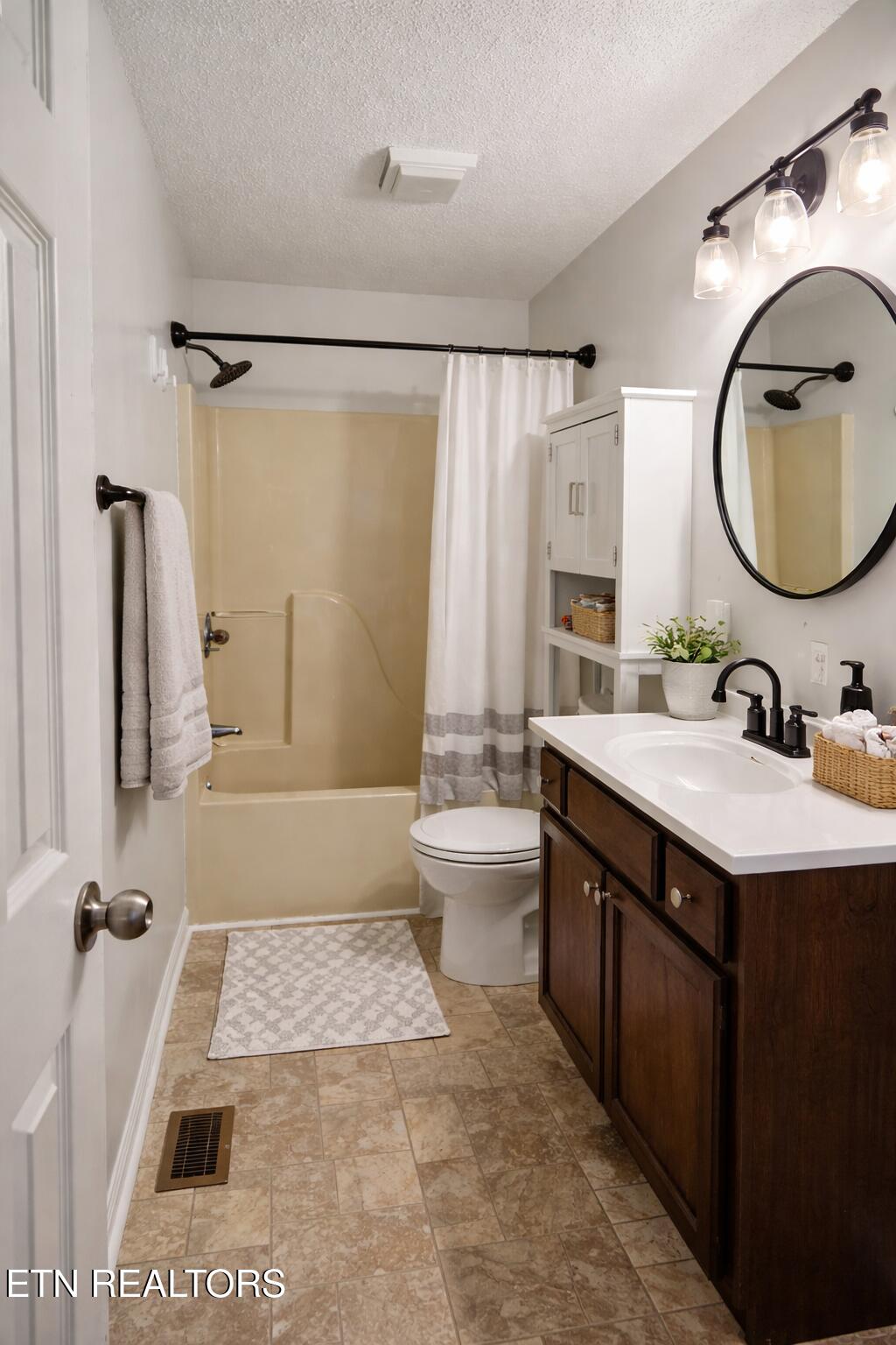 1802 Highland Road Maryville, TN 37801 - Photo 22 of 43 file_00000000a9e0722f88c9e386a57264a9