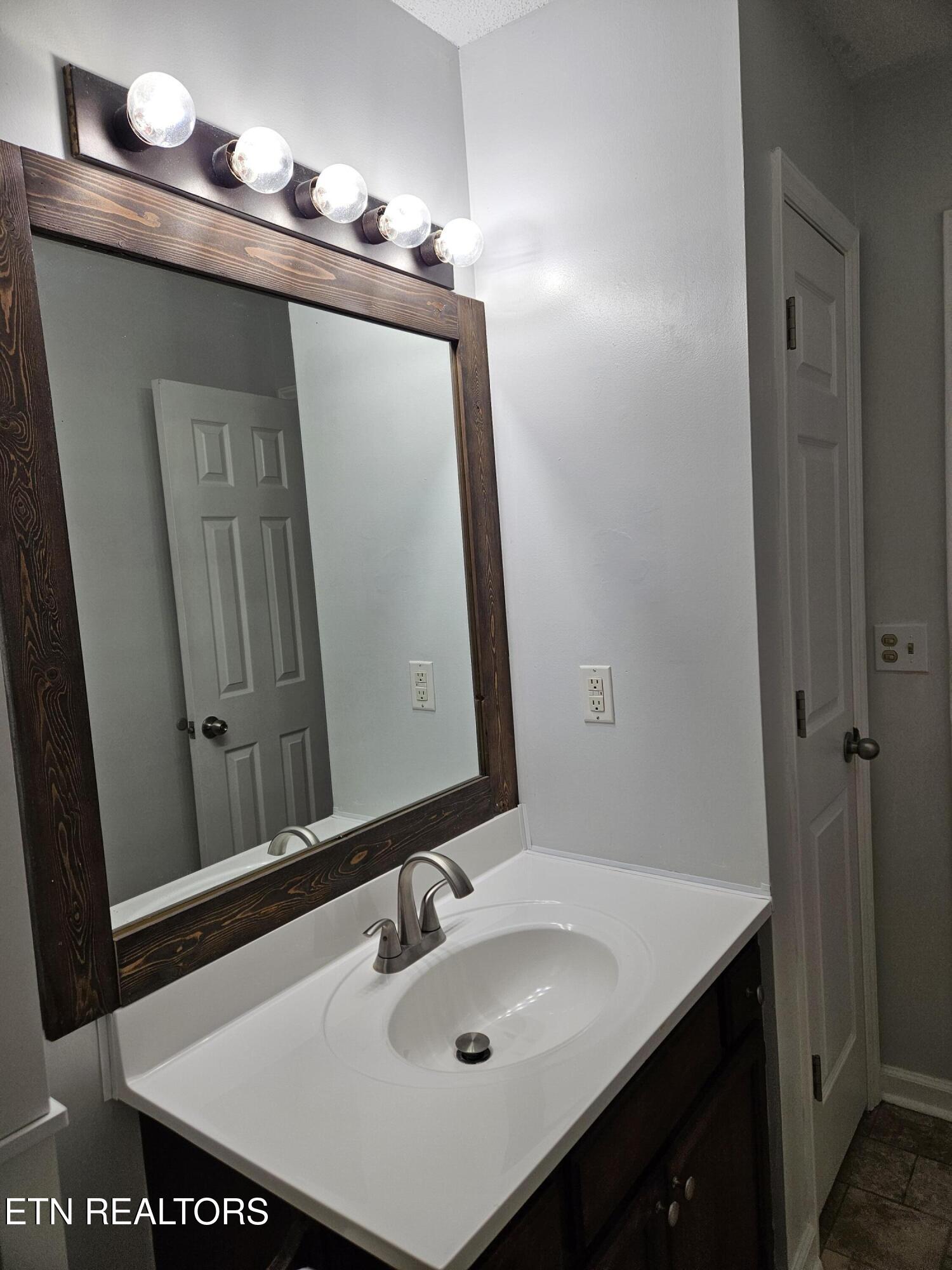 1802 Highland Road Maryville, TN 37801 - Photo 23 of 43 20260328_135601