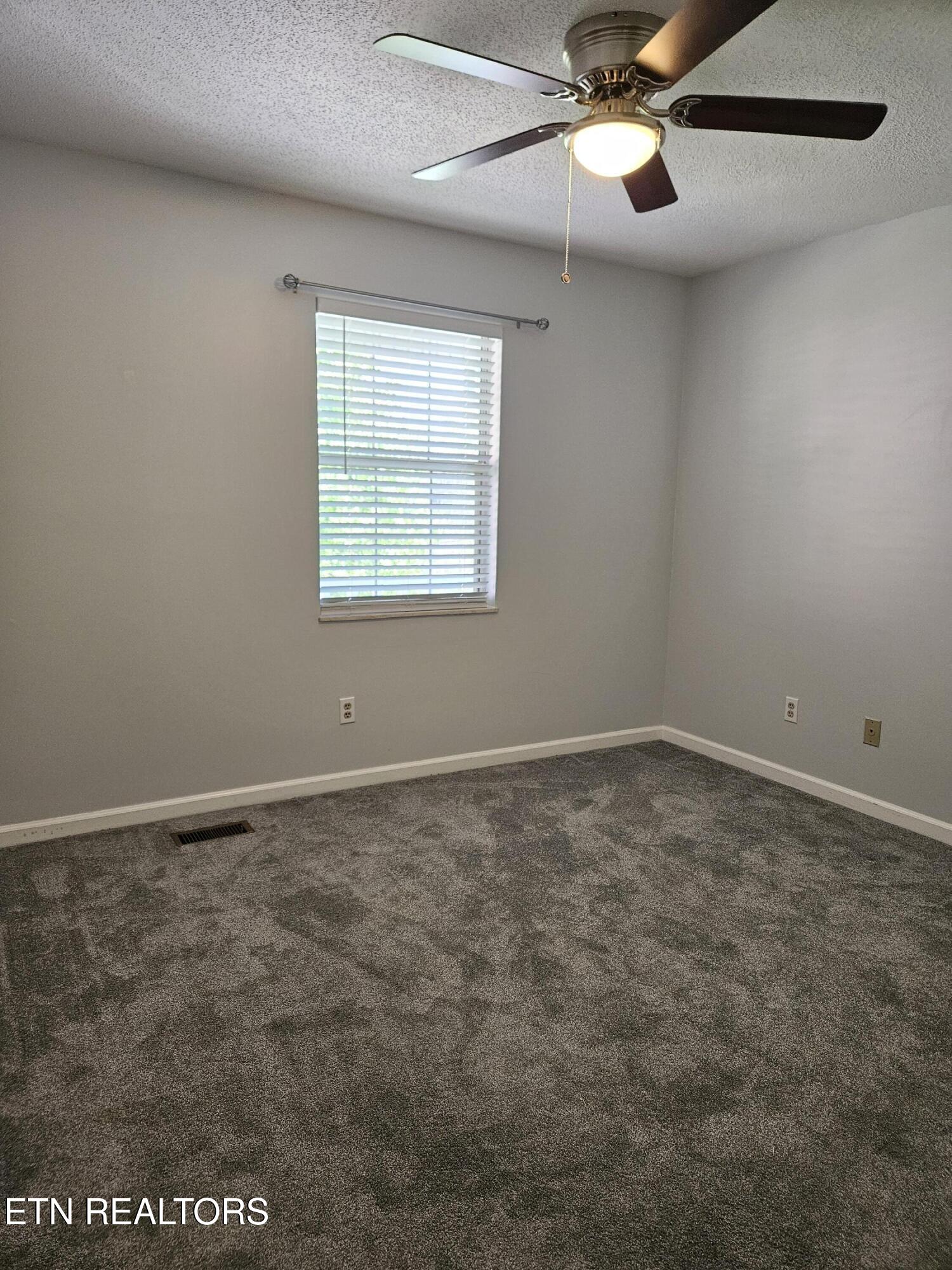 1802 Highland Road Maryville, TN 37801 - Photo 27 of 43 20260328_140409