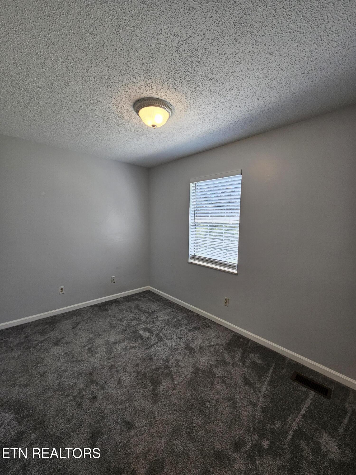 1802 Highland Road Maryville, TN 37801 - Photo 30 of 43 20260328_140926