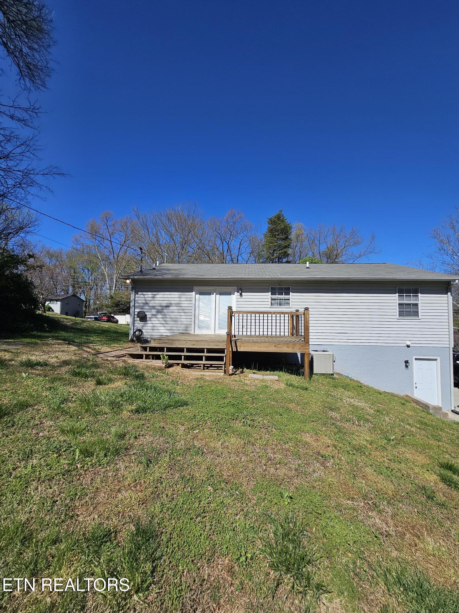 1802 Highland Road Maryville, TN 37801 - Photo 36 of 43 20260328_153853