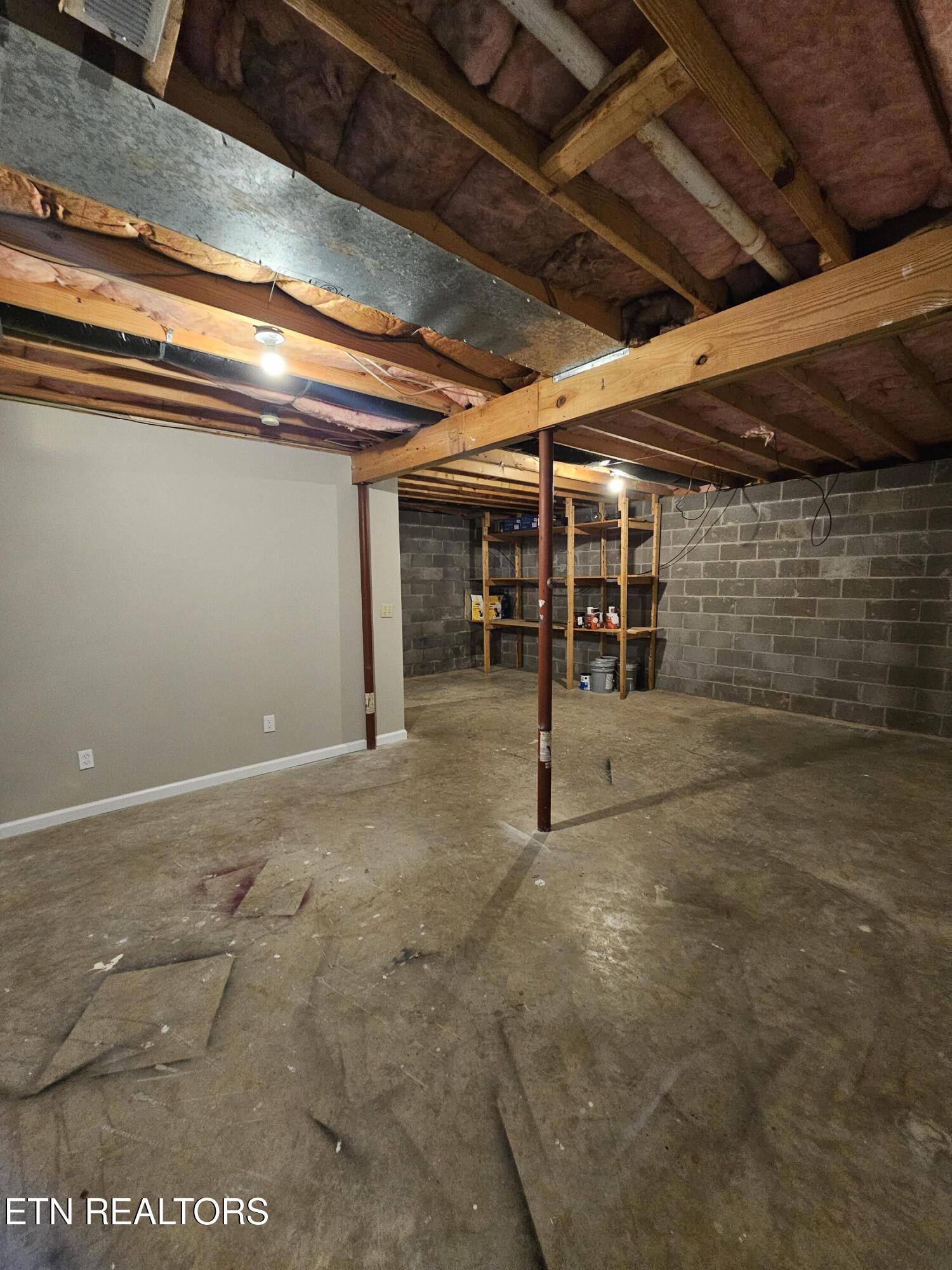 1802 Highland Road Maryville, TN 37801 - Photo 41 of 43 20260328_153457