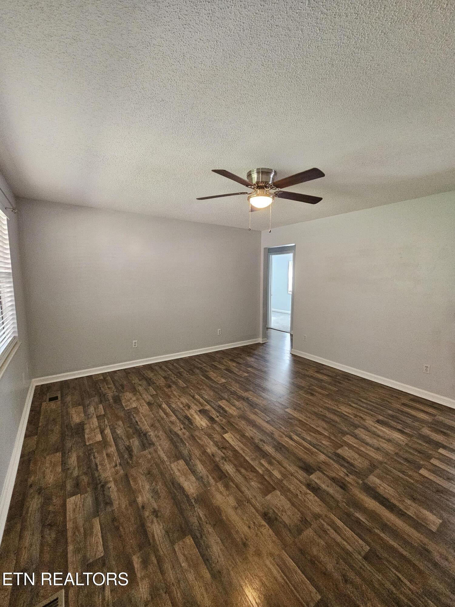 1802 Highland Road Maryville, TN 37801 - Photo 5 of 43 20260328_153744