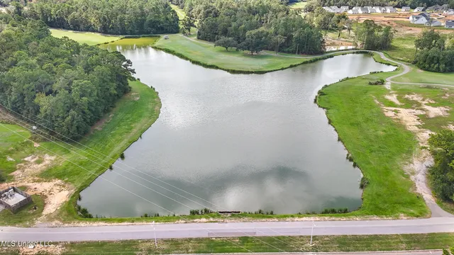 $124,900 | 129 Molokai, Unit G, Diamondhead, MS 39525