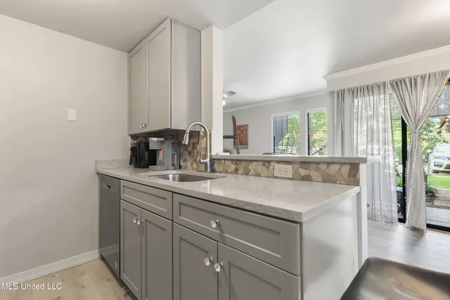 $124,900 | 129 Molokai, Unit G, Diamondhead, MS 39525