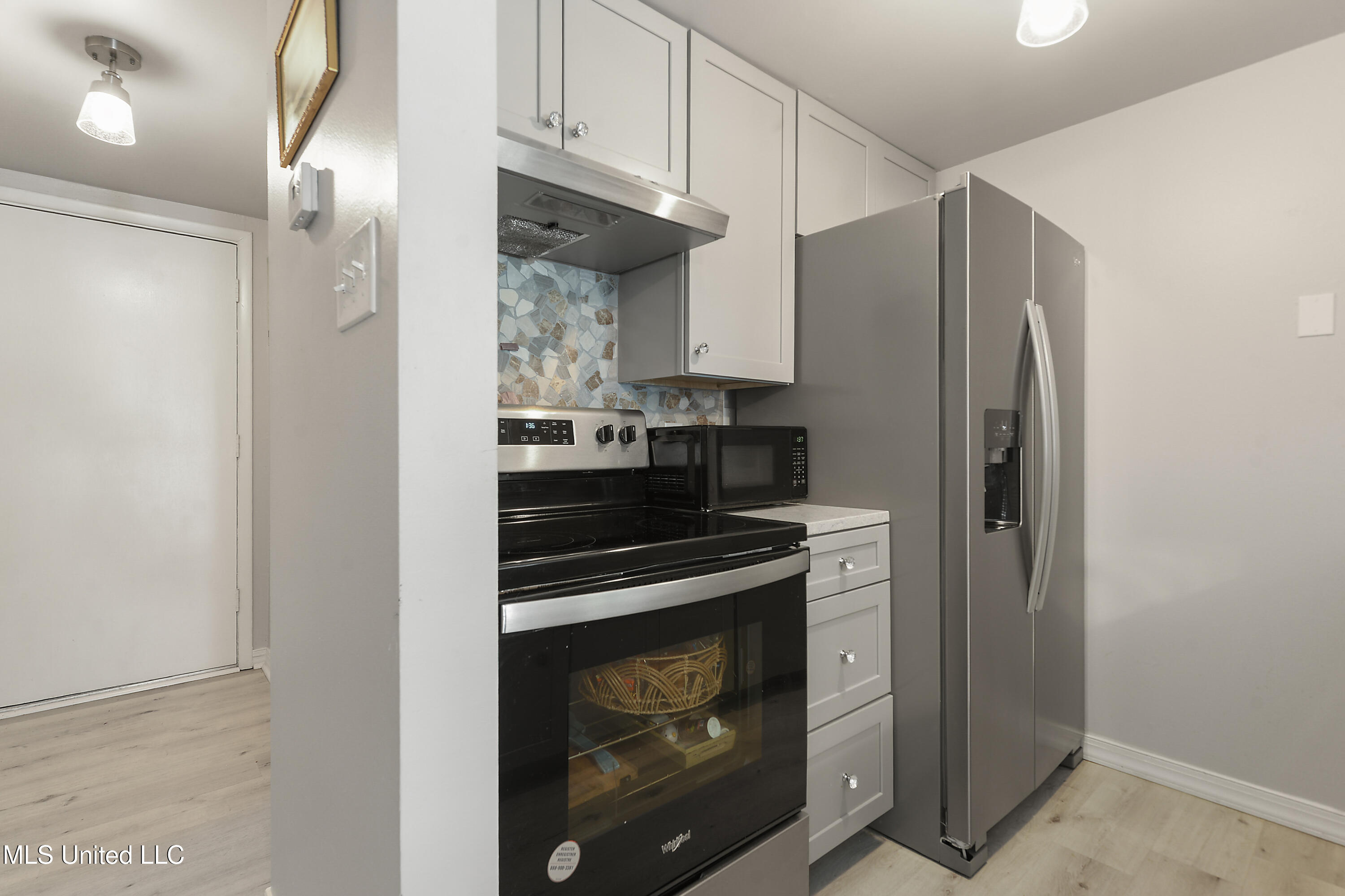 129 Molokai, Unit G Diamondhead, MS 39525 - Photo 5 of 21 008