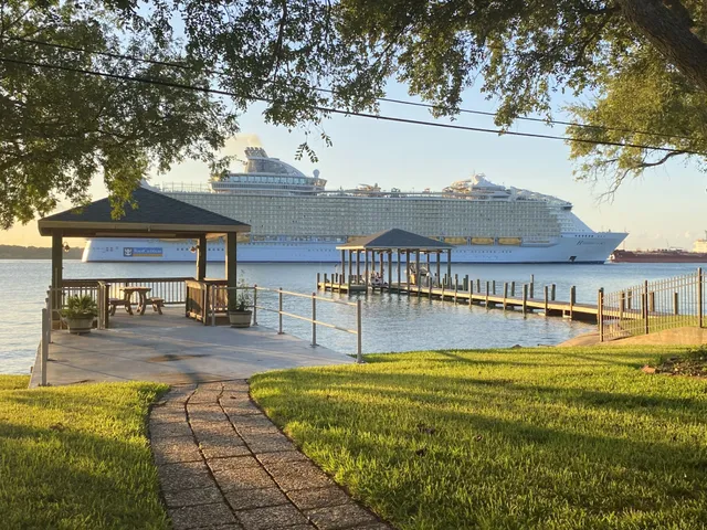 $1,275,000 | 1501 Harbor View Circle, Galveston, TX 77550