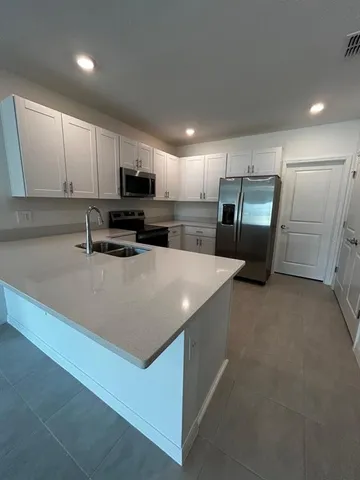 $2,100 | 5692 Le Marin Way, Kissimmee, FL 34758