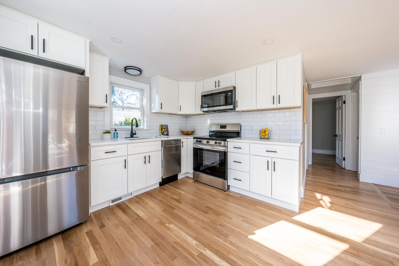 5 Samoset Road South Yarmouth, MA 02664 - Photo 6 of 27 kitchen3