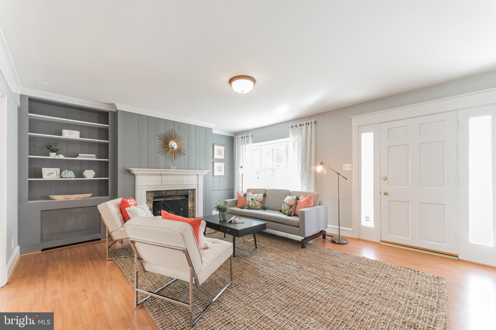 539 Moreland Road Huntingdon Valley, PA 19006 - Photo 2 of 31 Living room