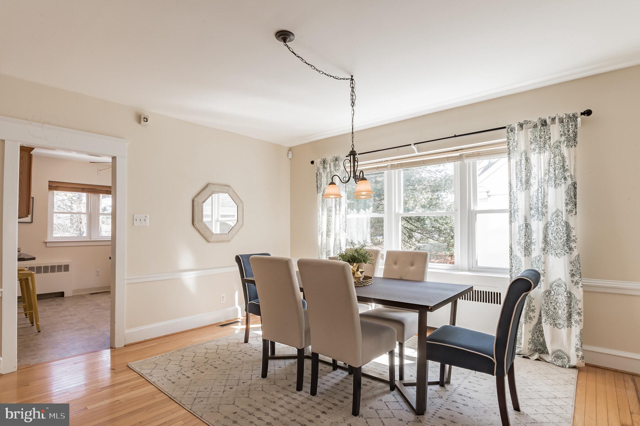 539 Moreland Road Huntingdon Valley, PA 19006 - Photo 11 of 31 Dining room