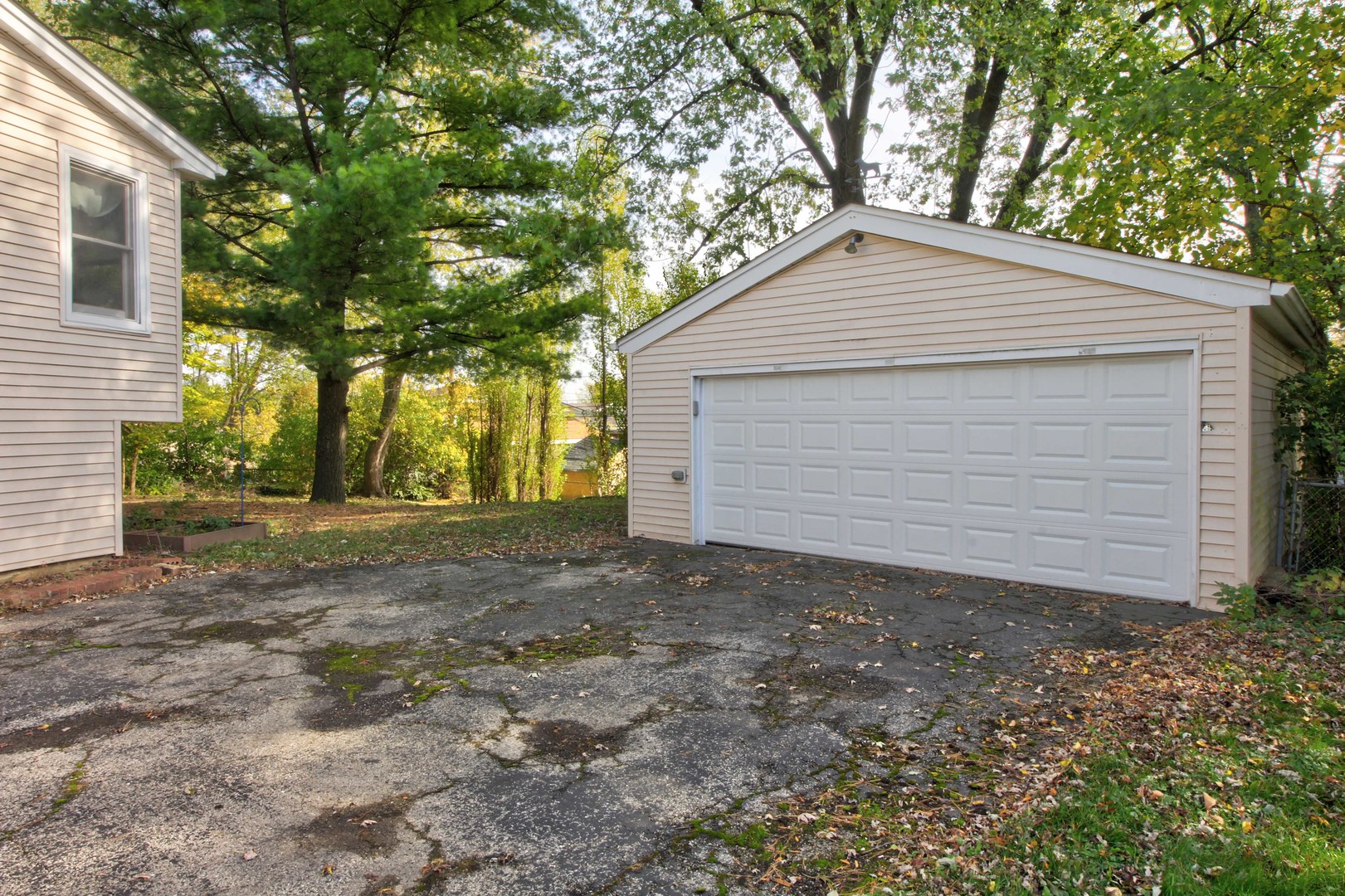 1348 Terry Road Glendale Heights, IL 60139 - Photo 14 of 16
