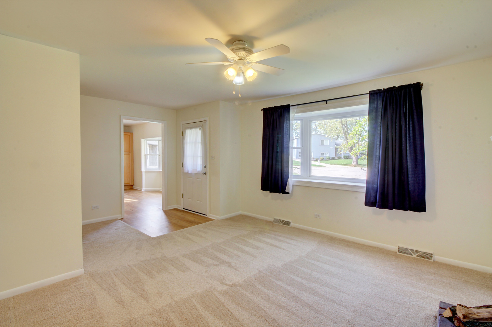 1348 Terry Road Glendale Heights, IL 60139 - Photo 3 of 16