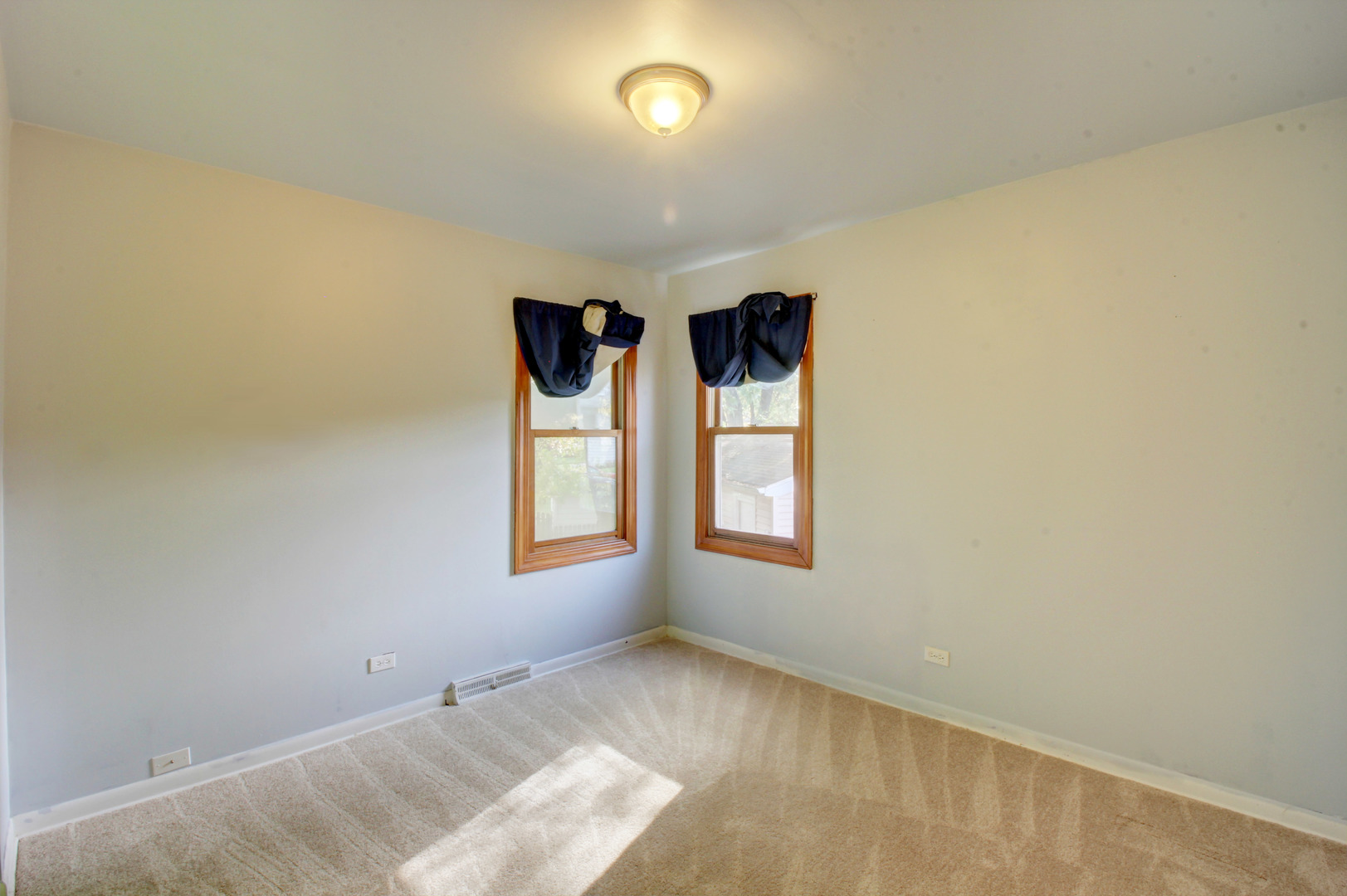 1348 Terry Road Glendale Heights, IL 60139 - Photo 10 of 16