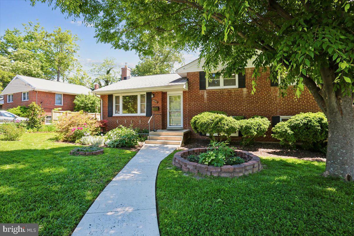 10701 Brunswick Avenue Silver Spring, MD 20902 - Photo 39 of 50 Four Level Spit Home