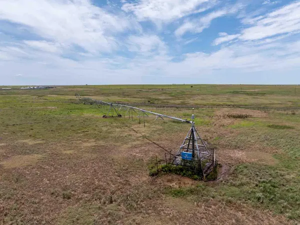 $1,426,500 | 317 Ac, Follett, TX 79034