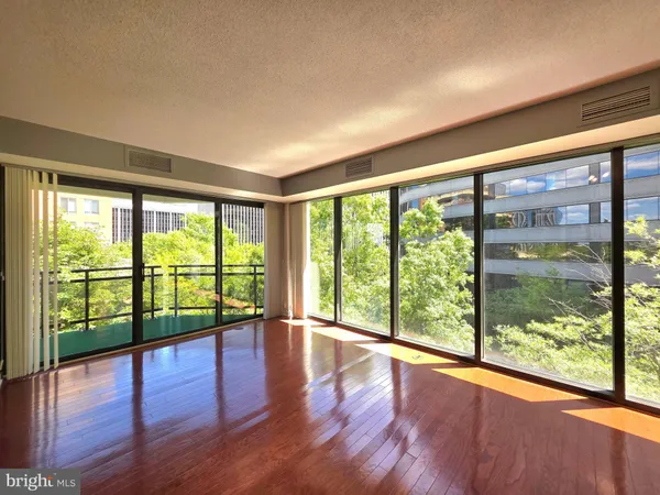 $2,950 | 1530 Key Boulevard, Unit 532, Arlington, VA 22209