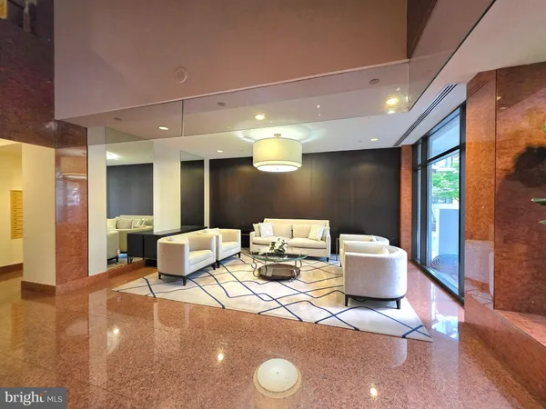 $2,950 | 1530 Key Boulevard, Unit 532, Arlington, VA 22209