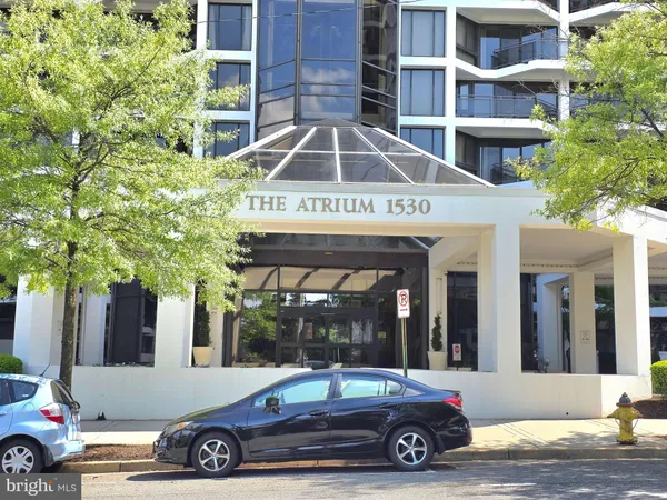 $2,950 | 1530 Key Boulevard, Unit 532, Arlington, VA 22209