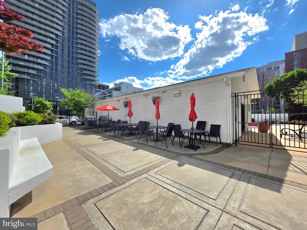 $2,950 | 1530 Key Boulevard, Unit 532, Arlington, VA 22209