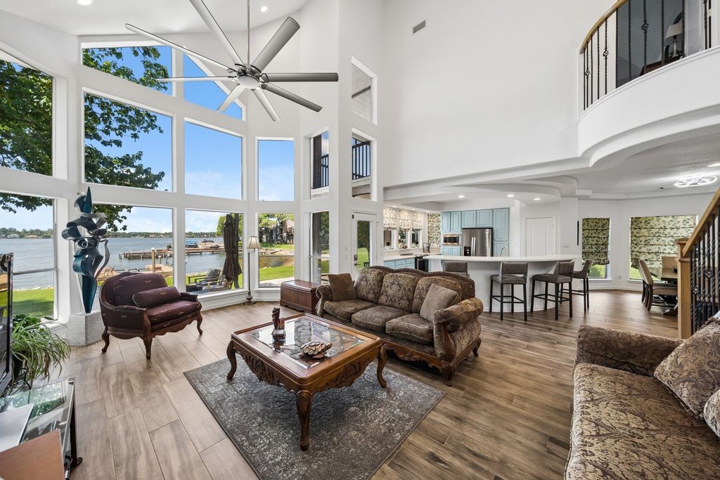 1607 Schooner Point Willis, TX 77318 - Photo 1 of 47 Located in the gated community of Harbour Town Club on Lake Conroe, this spacious 4/3/2 waterfront home offers picturesque views from almost every room.