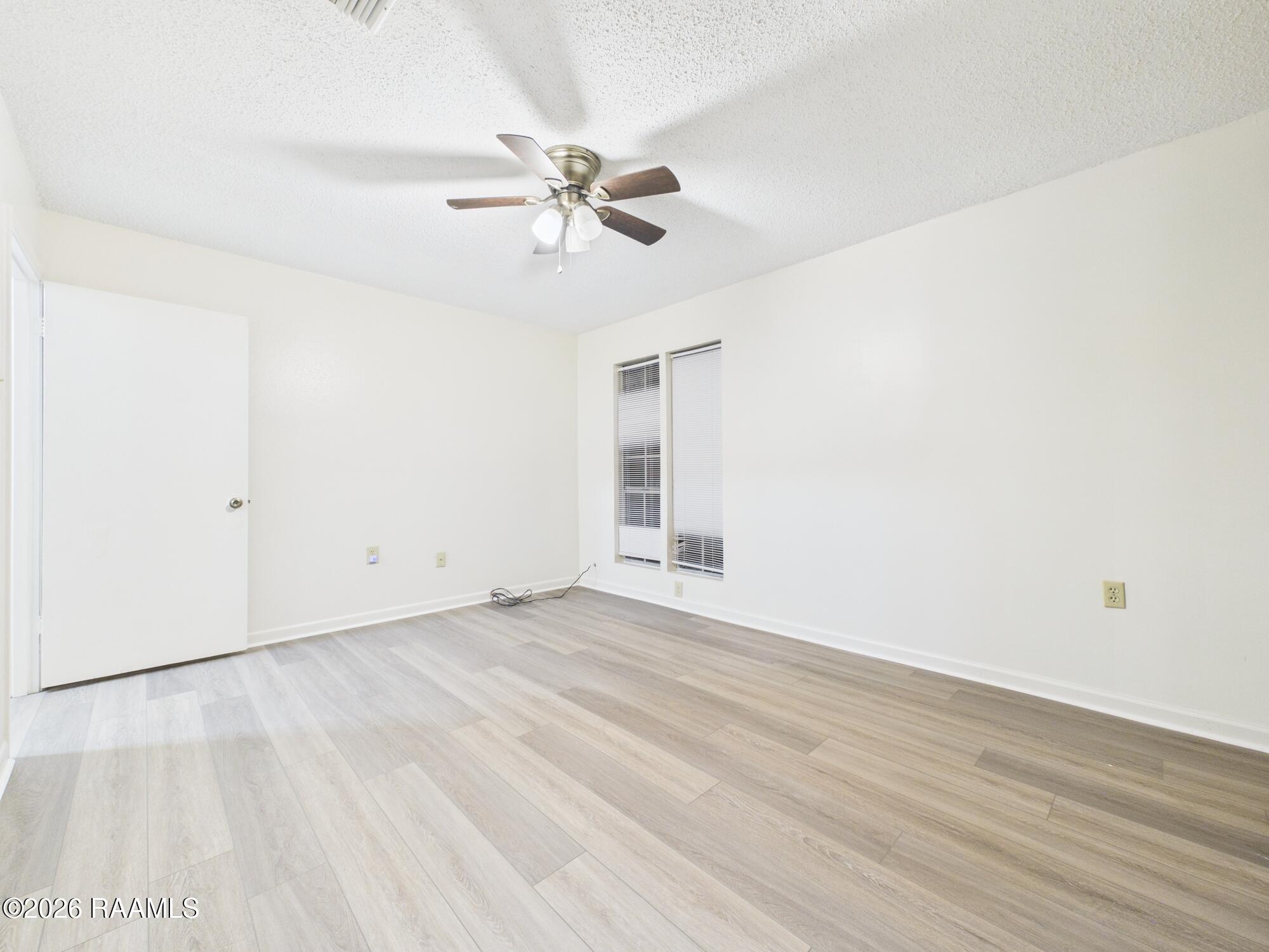 809 Fox Run Avenue, Unit 2 Lafayette, LA 70508 - Photo 12 of 22 CAM06261G6-PR0033-STILL017