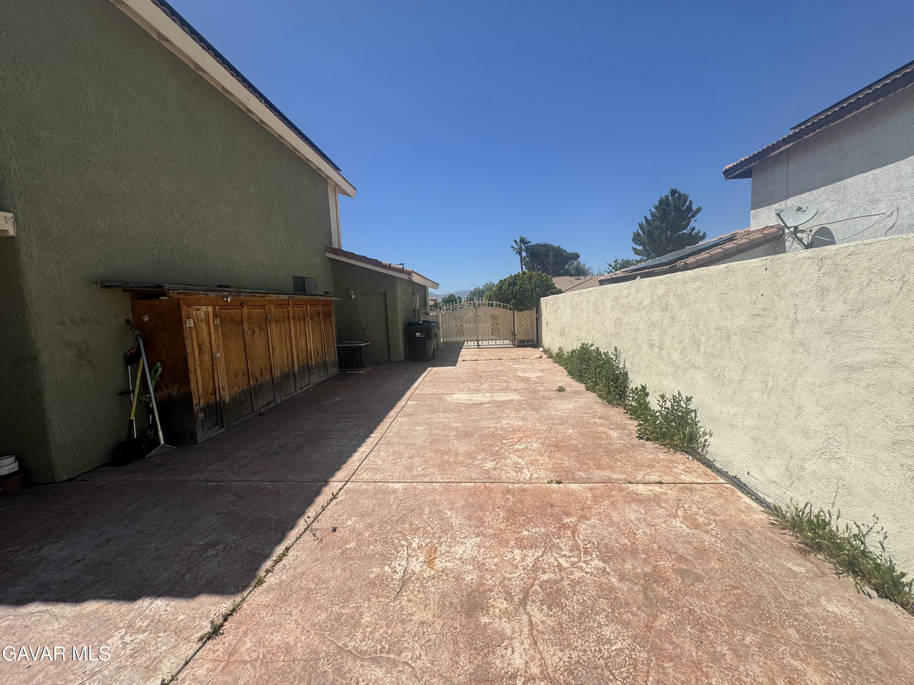 37806 Sulphur Springs Road Palmdale, CA 93552 - Photo 6 of 8 IMG_8141