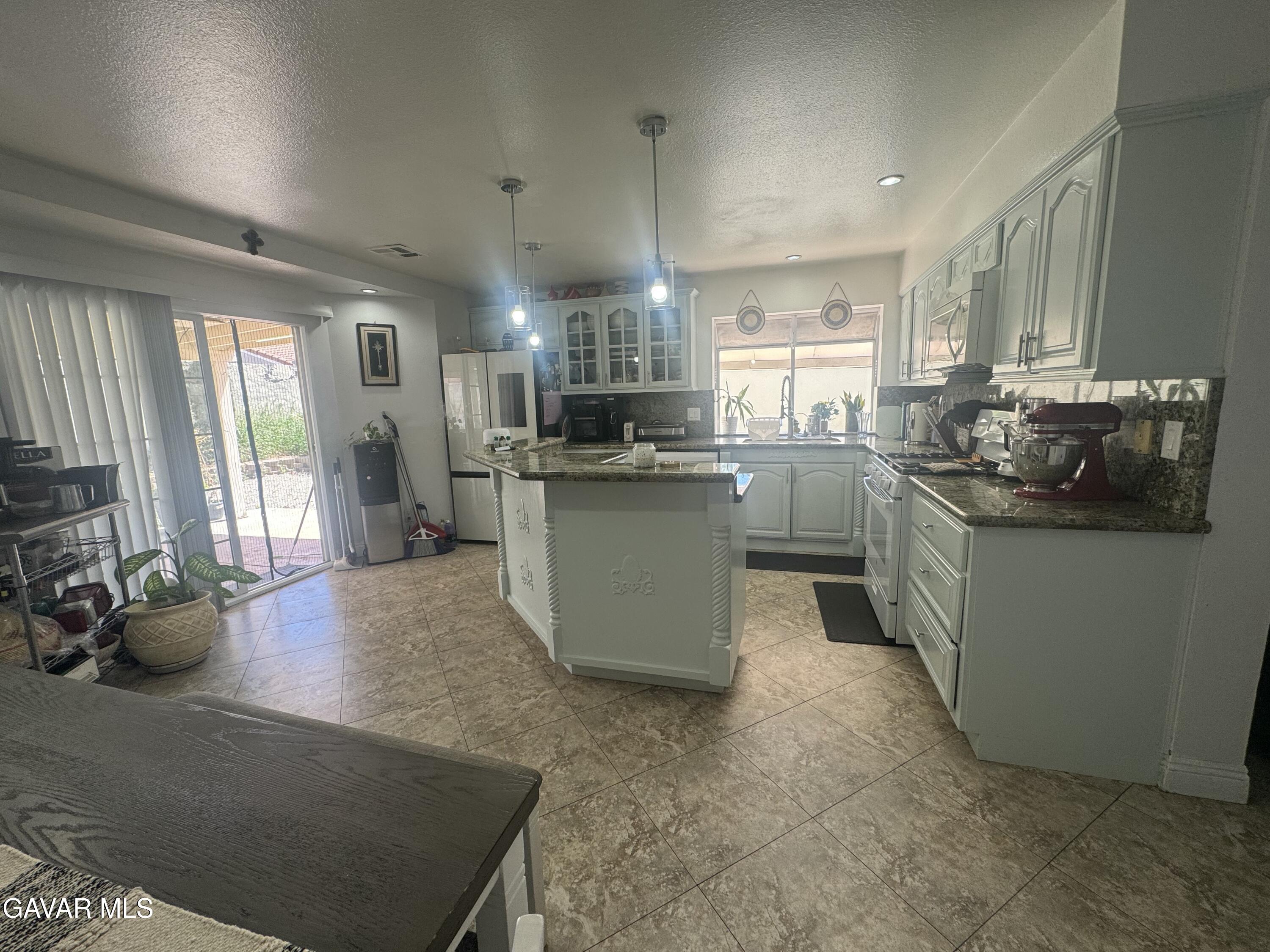 37806 Sulphur Springs Road Palmdale, CA 93552 - Photo 8 of 8 IMG_8143