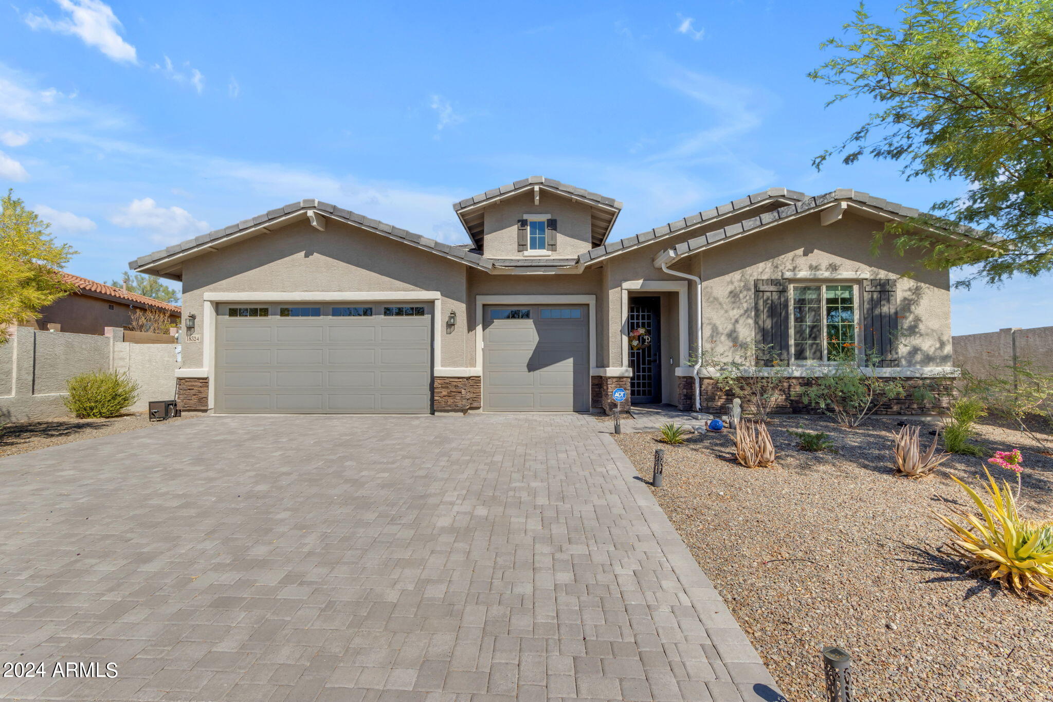 18324 Verdin Road Goodyear, AZ 85338 - Photo 1 of 118 7-web-or-mls-005_a4m_gy