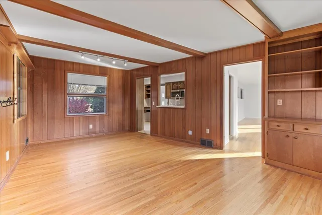 $3,100 | 5528 Merritt Circle, Edina, MN 55436