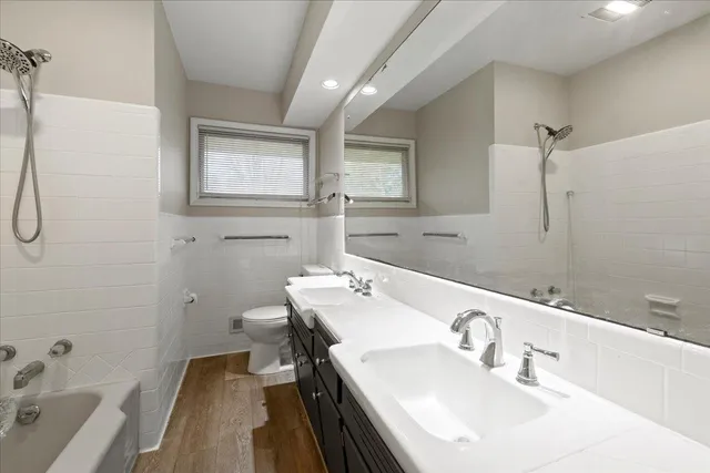 $3,100 | 5528 Merritt Circle, Edina, MN 55436