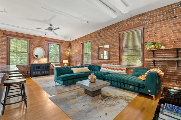 $749,000 | 329 Lamartine Street, Unit 5, Boston, MA 02130