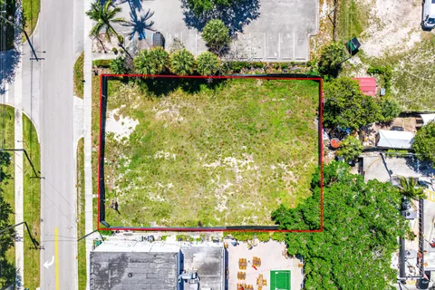 $4,250,000 | 10 Southwest 4th Avenue, Delray Beach, FL 33444