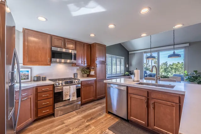 $720,000 | 76130 Honeysuckle Drive, Palm Desert, CA 92211