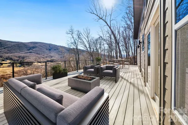 $869,000 | 331 Silent Forest Drive, Canton, NC 28716