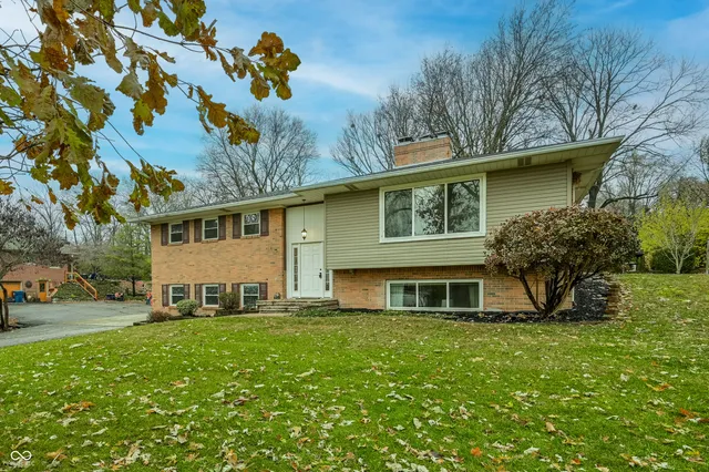 $460,000 | 4032 Winding Way, Indianapolis, IN 46220