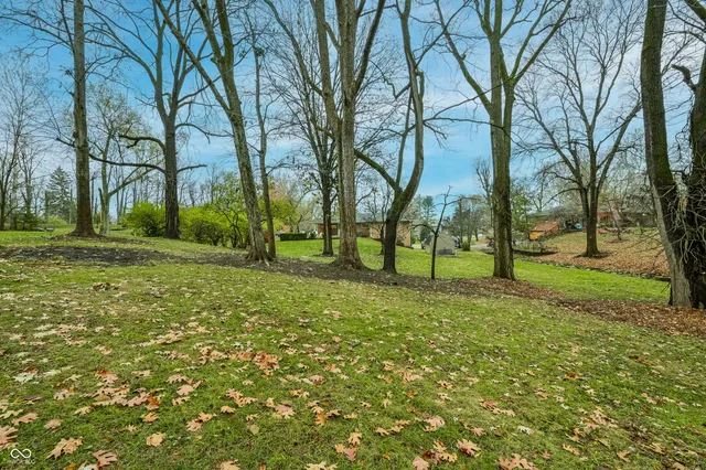 $460,000 | 4032 Winding Way, Indianapolis, IN 46220