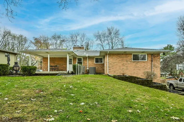 $460,000 | 4032 Winding Way, Indianapolis, IN 46220